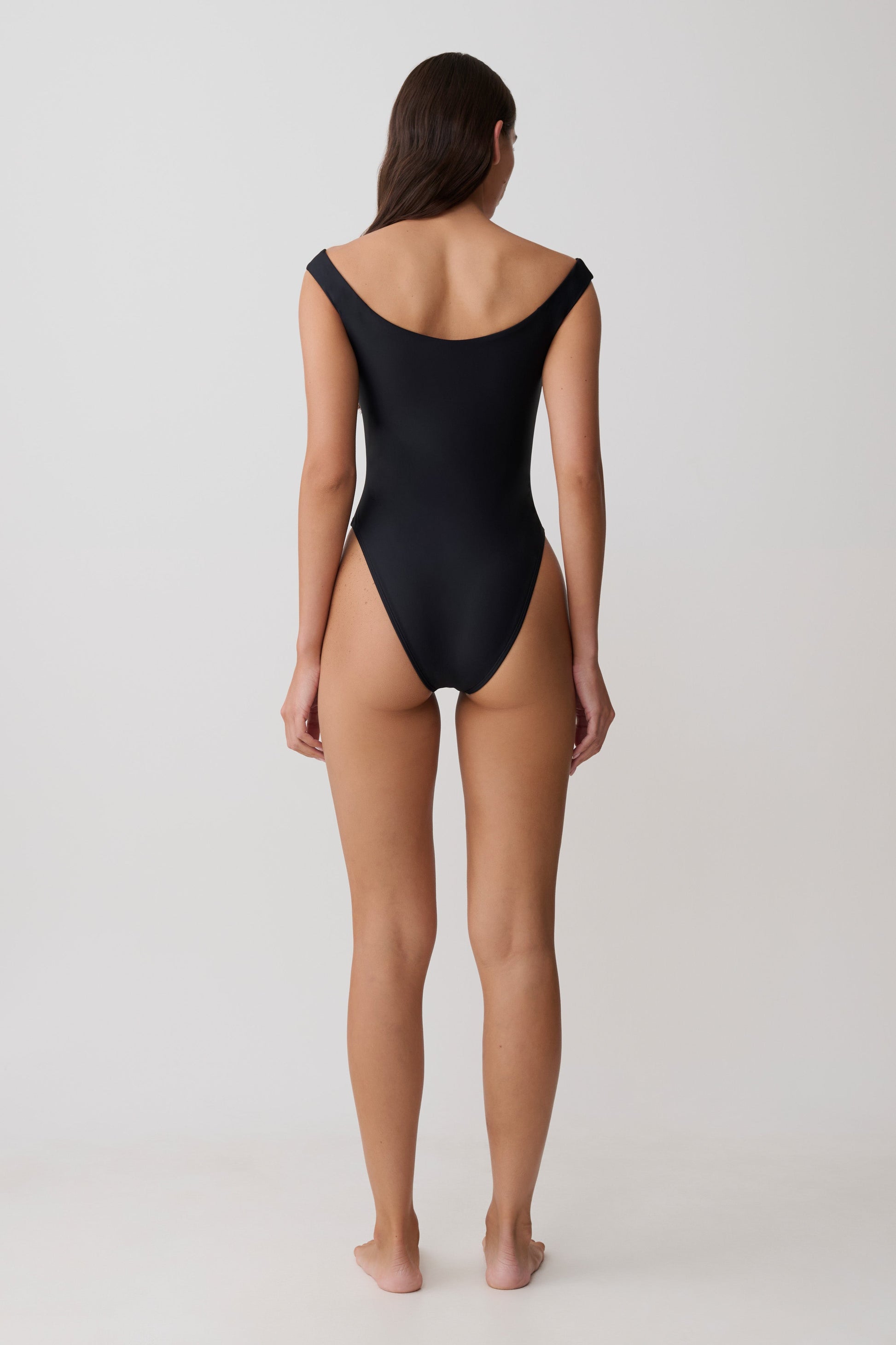 Yumi U-Wire Plunge One Piece Swimsuit - Black vista 9