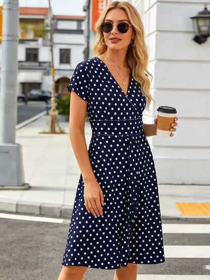 Vestido cruzado ligero lunares