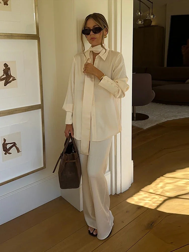Conjunto satinado camisa y pantalón