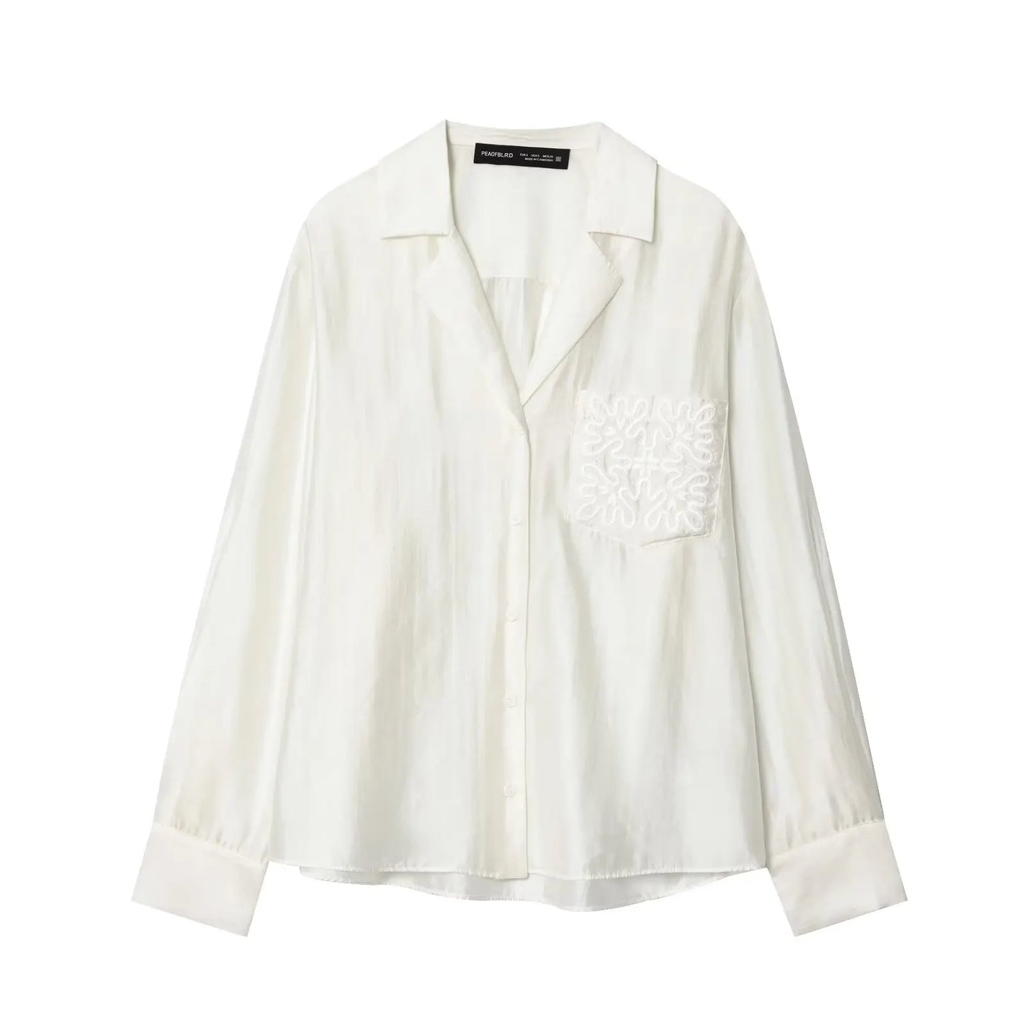 Camisa ligera con bolsillo bordado
